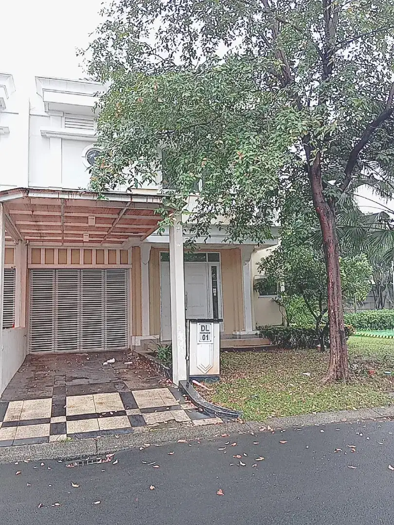 Rumah 2 lantai di summarecon bekasi barat