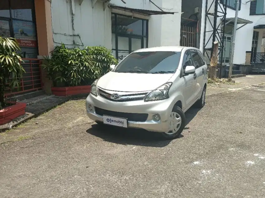 Pajak Panjang - DAIHATSU XENIA 1.3 R STD BENSIN M/T 2015 SILVER