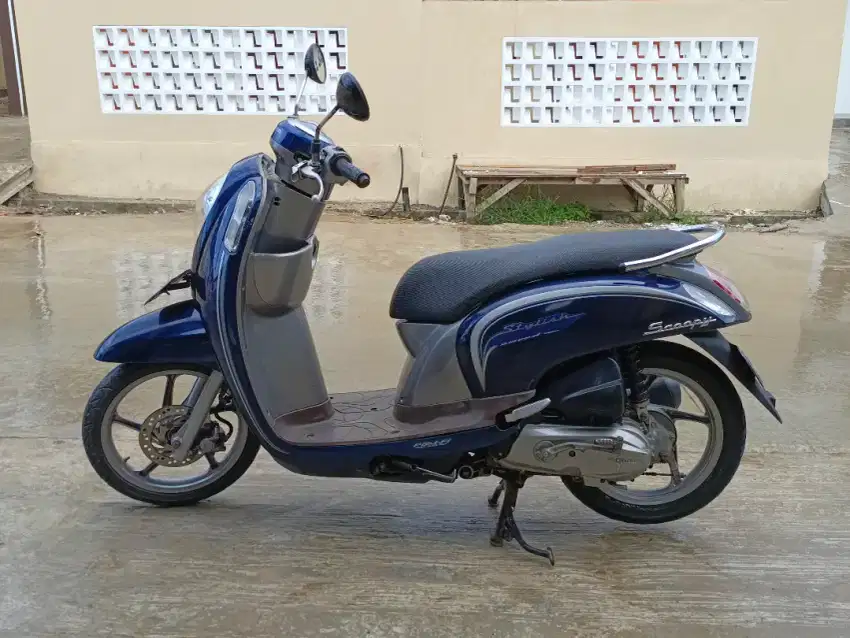 DIJUAL CEPAT MOTOR HONDA SCOOPY