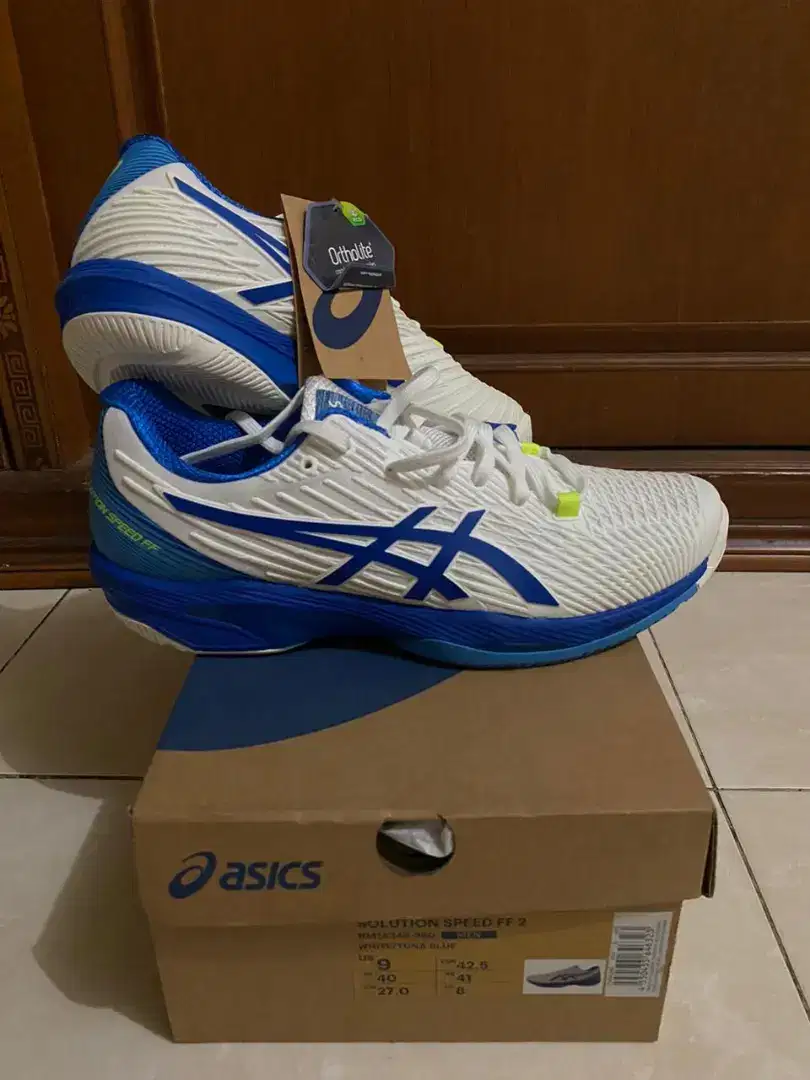 Sepatu Tennis Asics