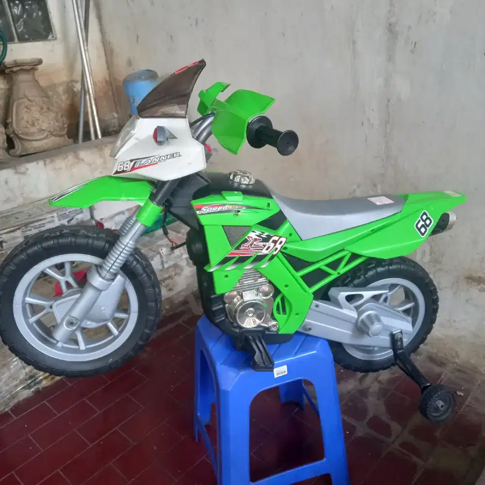 Motorcross aki hijau