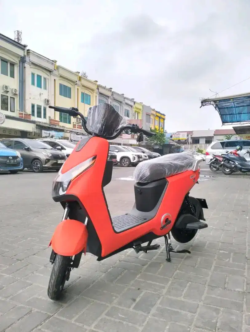 Sepeda Listrik Uwinfly D70 bergaransi(Pembelian hanya Cash)