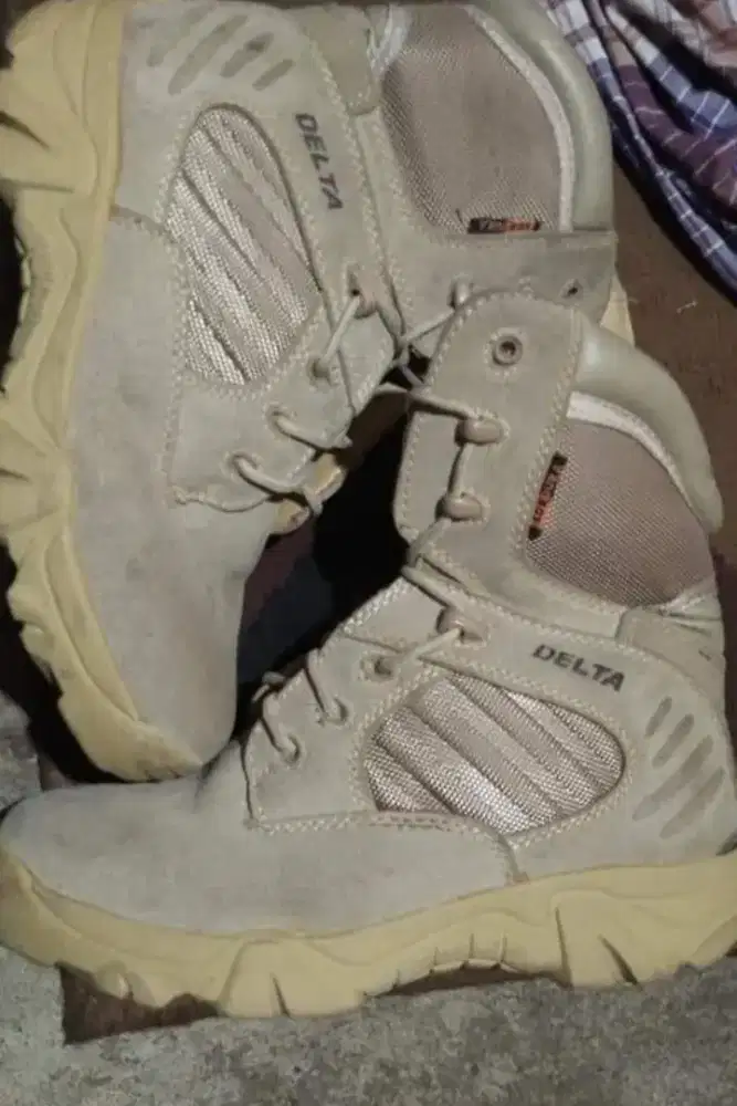 Sepatu sistem borongan 3 barang