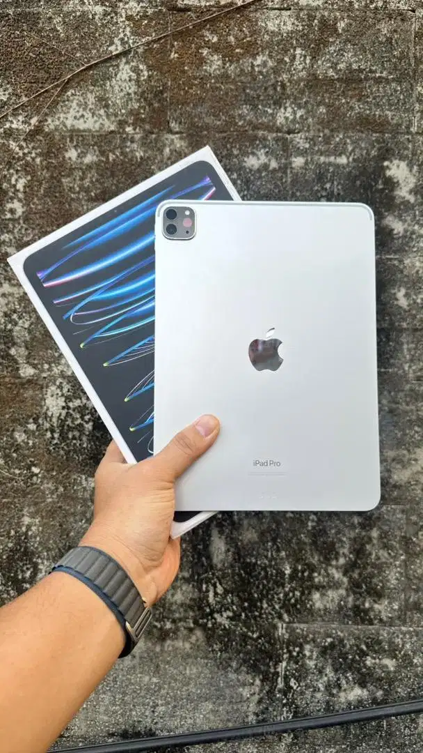 Ipad pro m2 128 gb wifi only on garansi