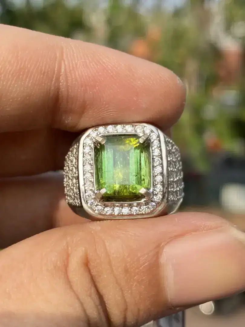 Green Tourmaline 3.04 ct Ring Silver Handmade