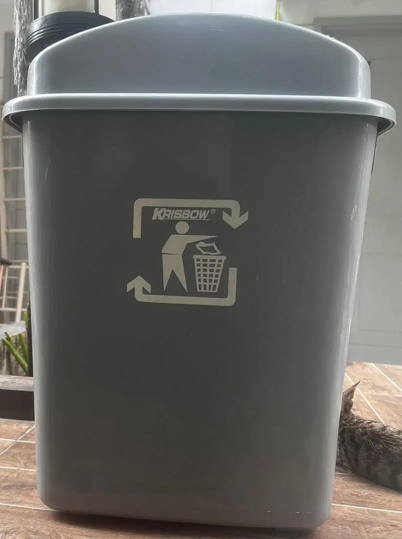 Dijual tempat sampah