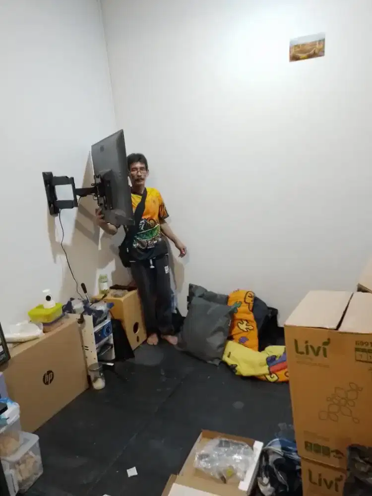 HASIL PASANG TV 43 IN