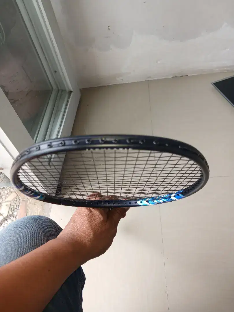 Jua raket yonex astrox lite 27i