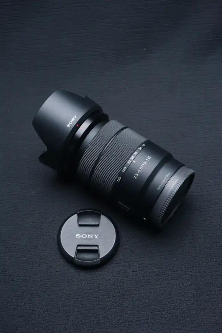 SONY 18-135MM F3.5-5.6 OSS LIKE NEW