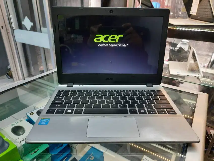 SALE * Laptop ACER V5-132 , 11.6 Inchi , RAM 4GB , HDD 500GB , WIN 10