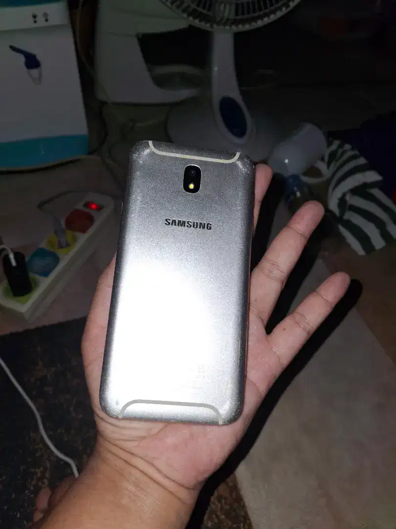Samsung j7 pro Batang