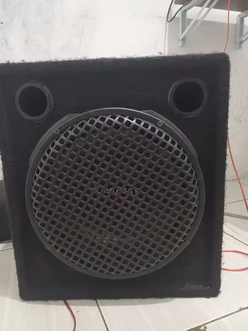 Dijual speaker komplit dengan boxnya