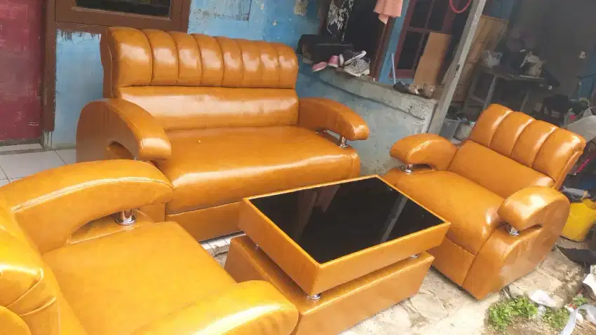 Terima Servis sofa dan springbed panggilan