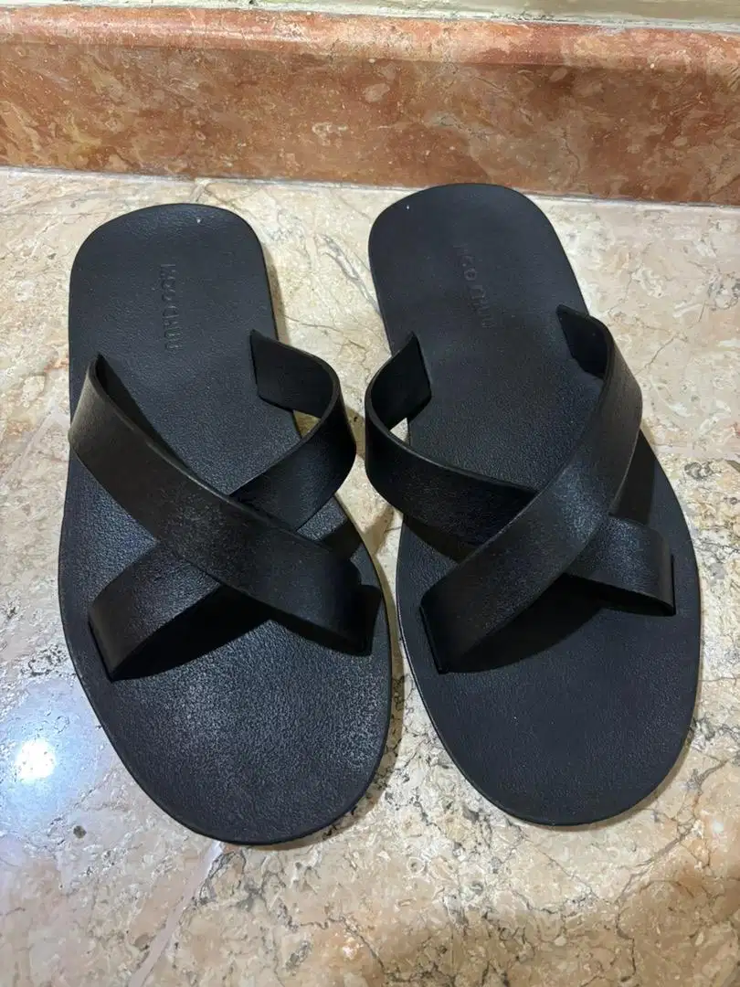 sandal Moo Chuu heavy duty made in Thailand