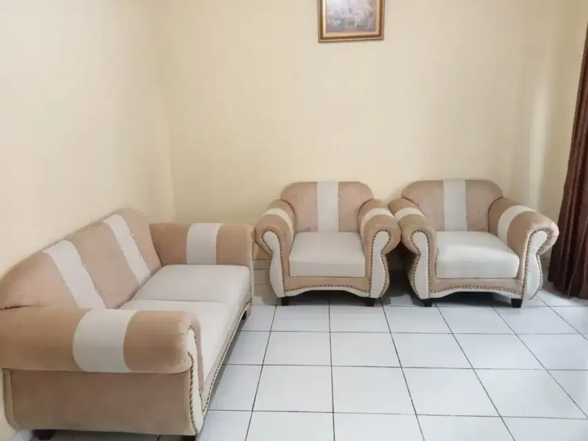 Tukang service sofa