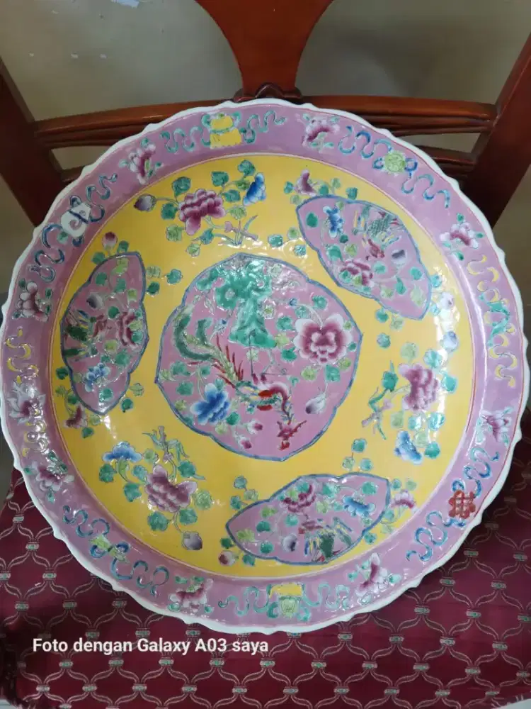 Piring keramik cina kuno nyonya wer 2muka diamtr 45cm.