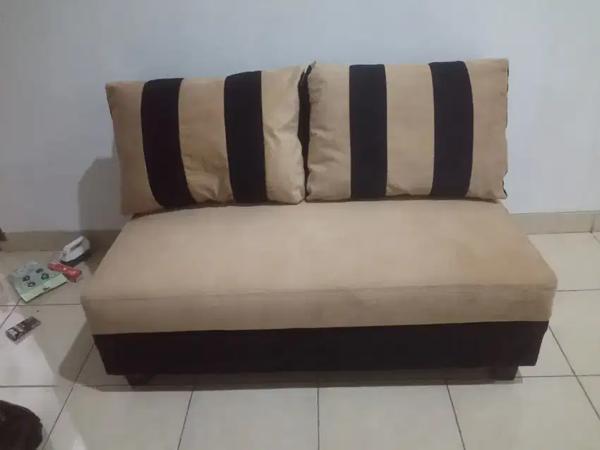 Tukang service sofa