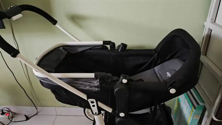 Stroller Cocolatte CL-CB 2011 SN Pendio