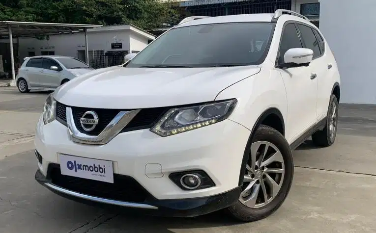 [OLXmobbi] Nissan X-Trail 2.5 Bensin-AT 2015 Abu /