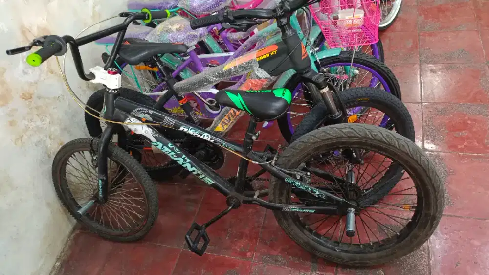 Sepeda bmx 20 inch