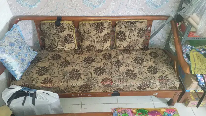 DI JUAL KURSI JATI 4 KURSI