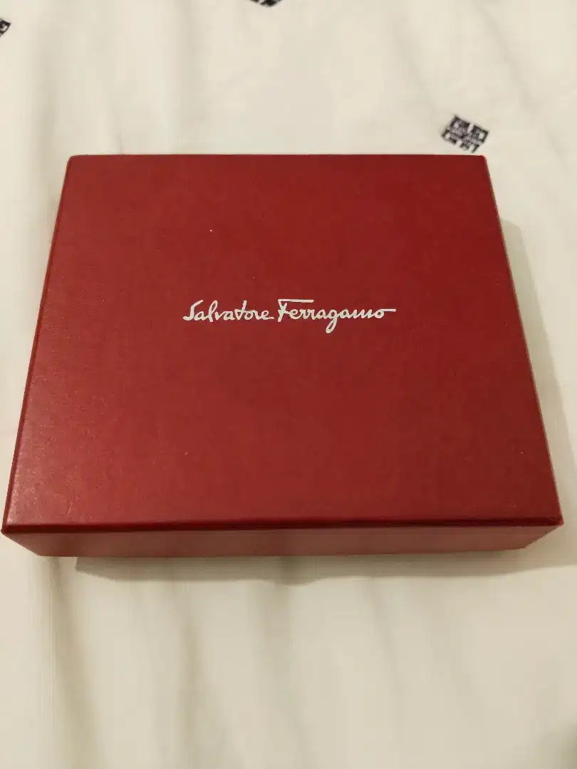 Dompet pria Salvatore Ferragamo