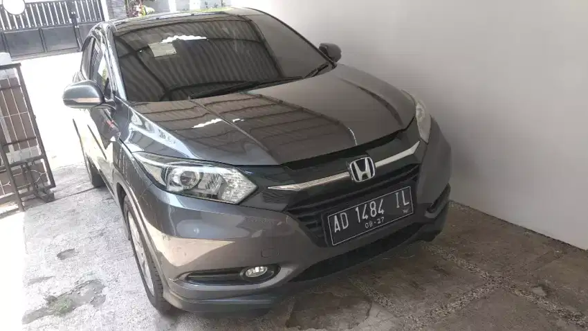 Dijual Mobil HRV 1.5 Manual kondisi Istimewa