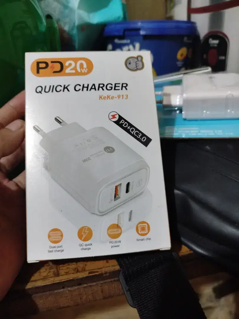 adaptor charger 20watt