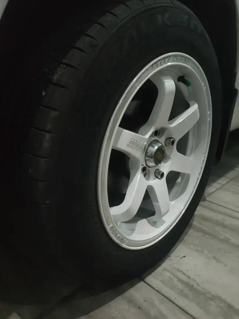 Velg R15 Volkrays