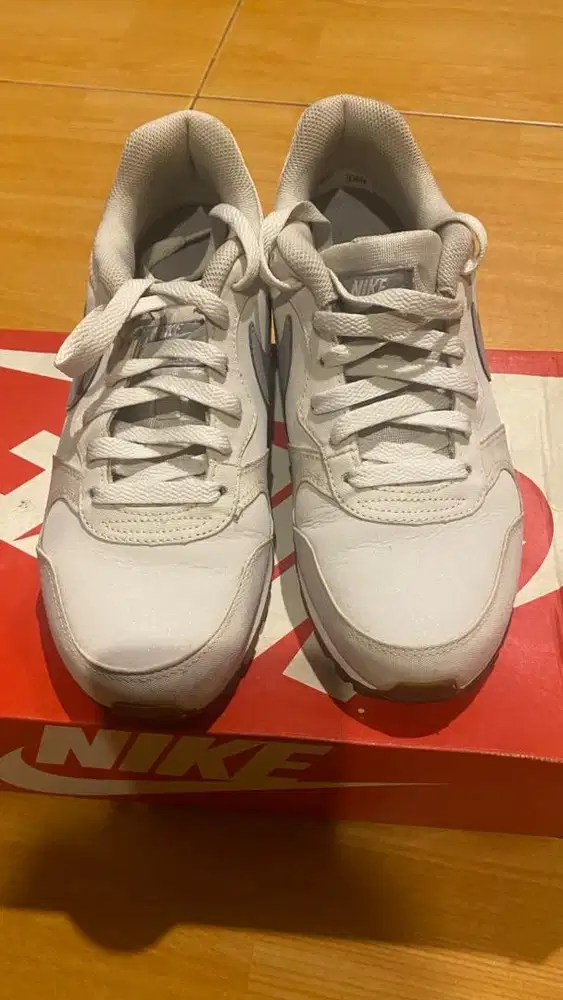 39 - Nike MD Runner 2 SE Original