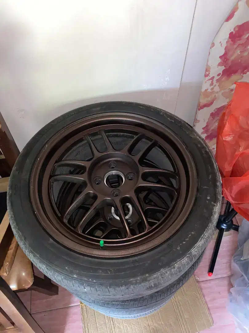 Velg R17 plus Ban 215/45