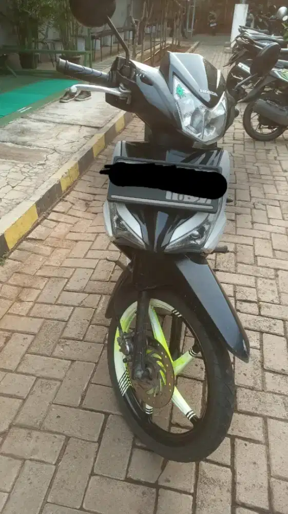 Dijual murah Honda Supra X 2016