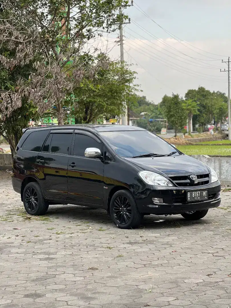 Di jual kijang Innova diesel 2005 type G manual