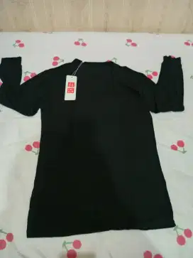 Kaos UNIQLO size m