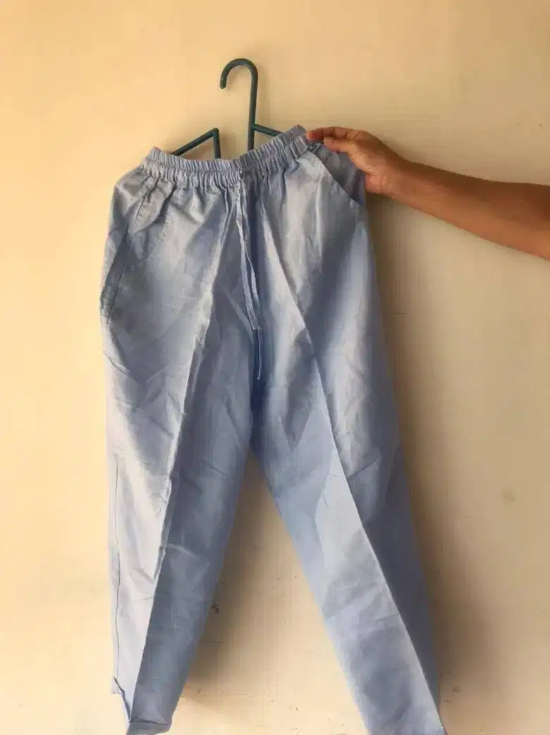 Dijual celana bahan katun warna baby blue