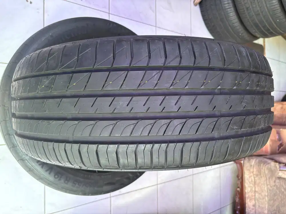 Ban Dunlop SP Sport LM705 235 55 r18 1pcs