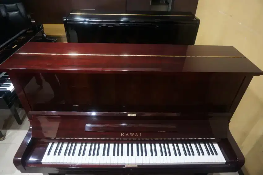 Piano Kawai KU3