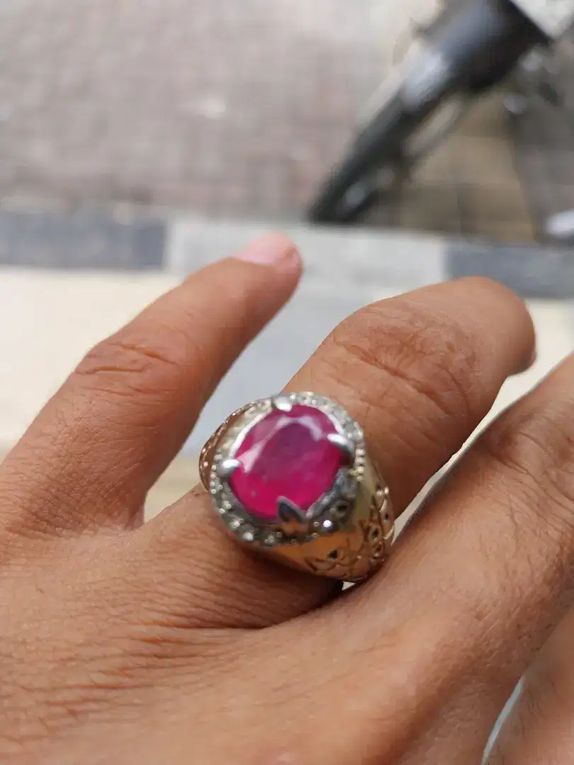 Rubi ring titanium