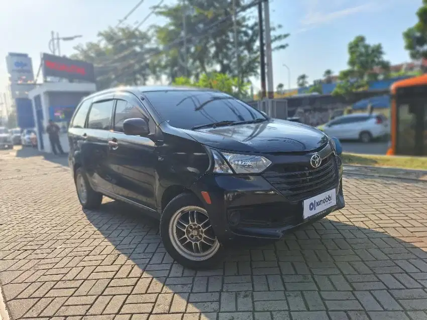 Toyota Avanza 1.3 E Bensin-AT 2017 Hitam