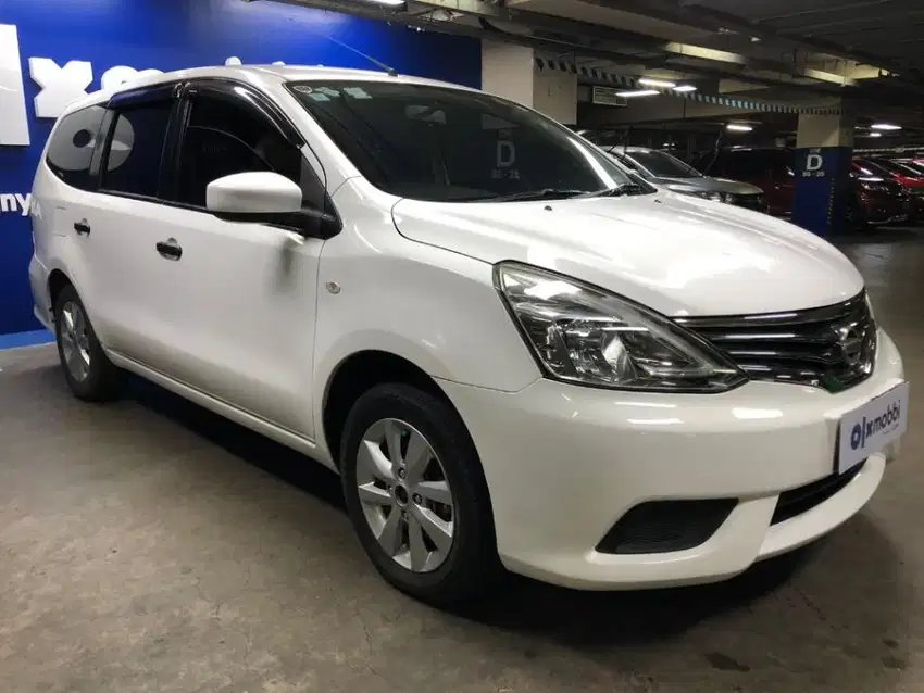 DP Rendah Nissan Grand livina 1.5 SV Bensin-MT 2015 KRQ