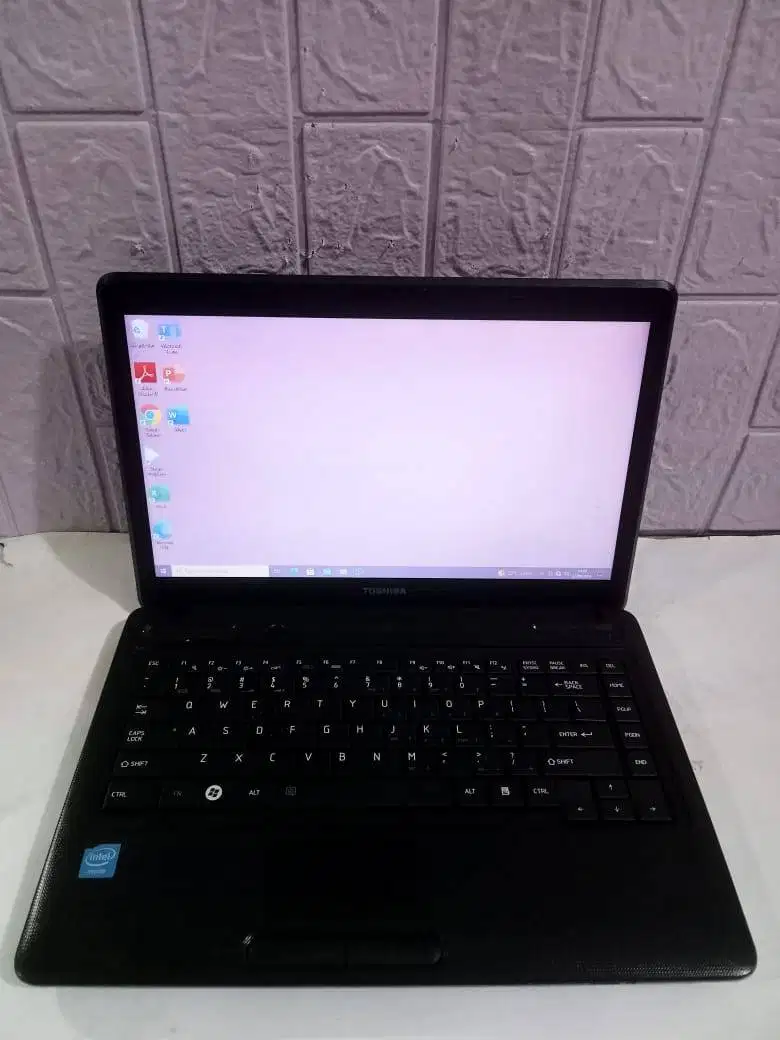 Toshiba B40-A Celeron 1005M Ram 8gb SSD 128gb 406