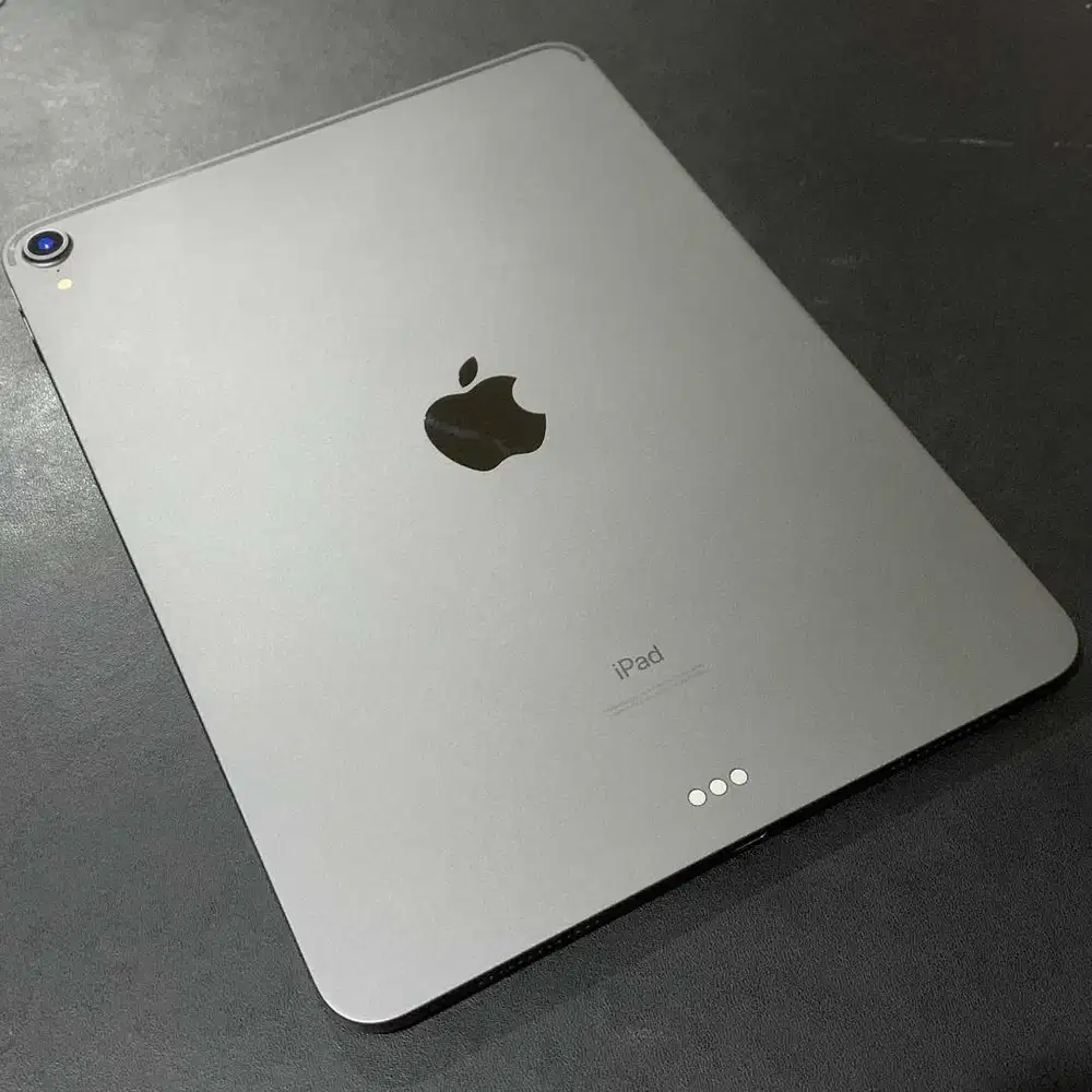 iPad Pro 2018 256 GB 11” wifi only normal & original
