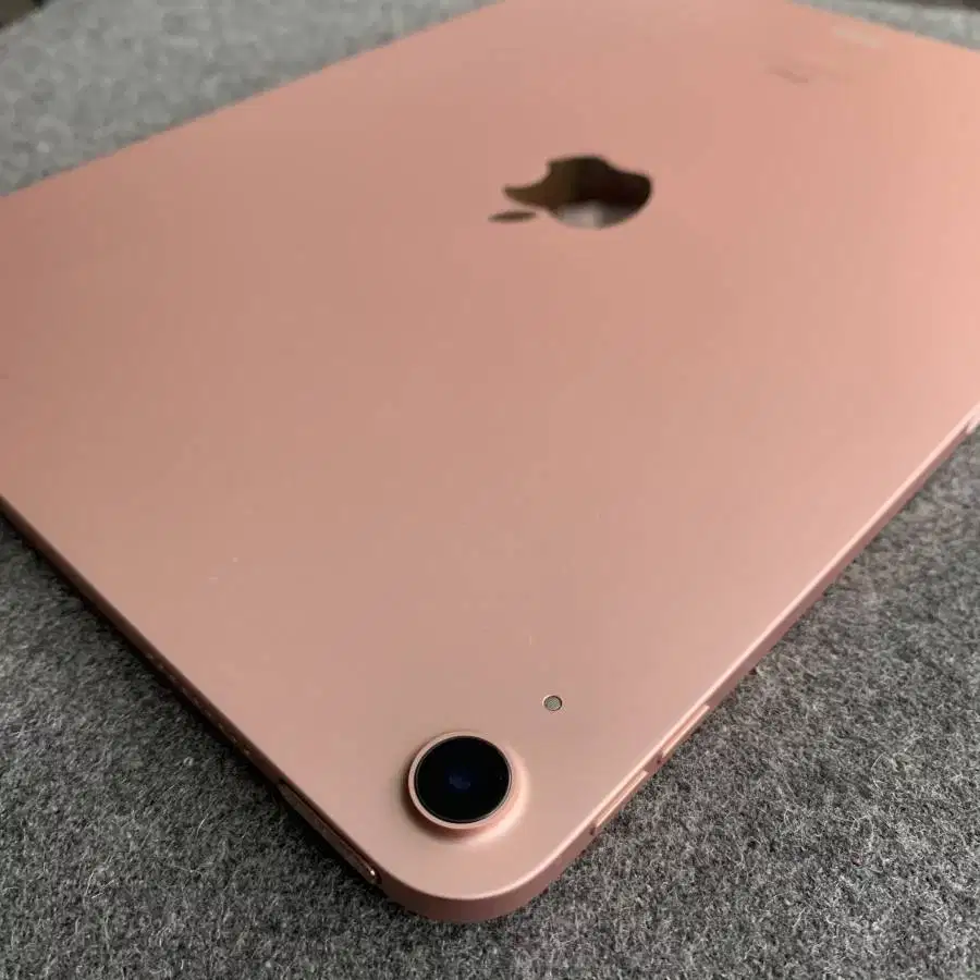 iPad Air 4 iBox 64GB wifi only seperti baru mulus & normal