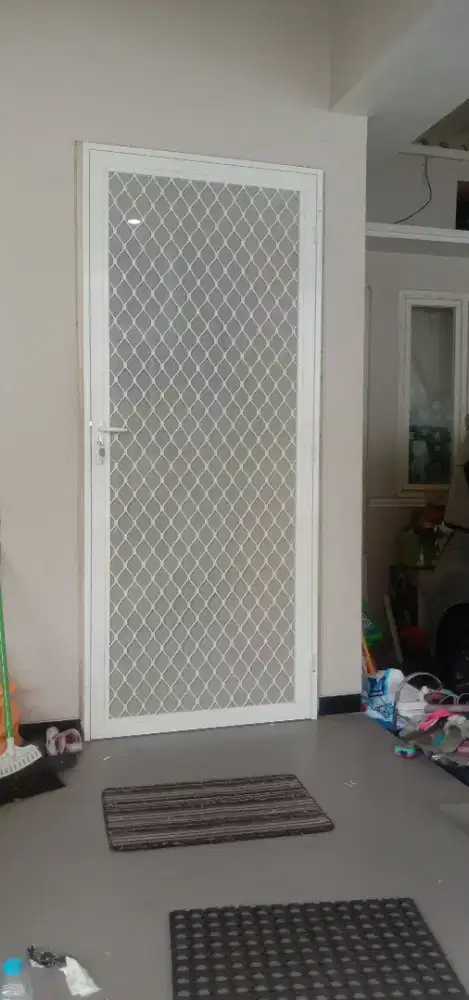 Pintu kasa nyamuk aluminium