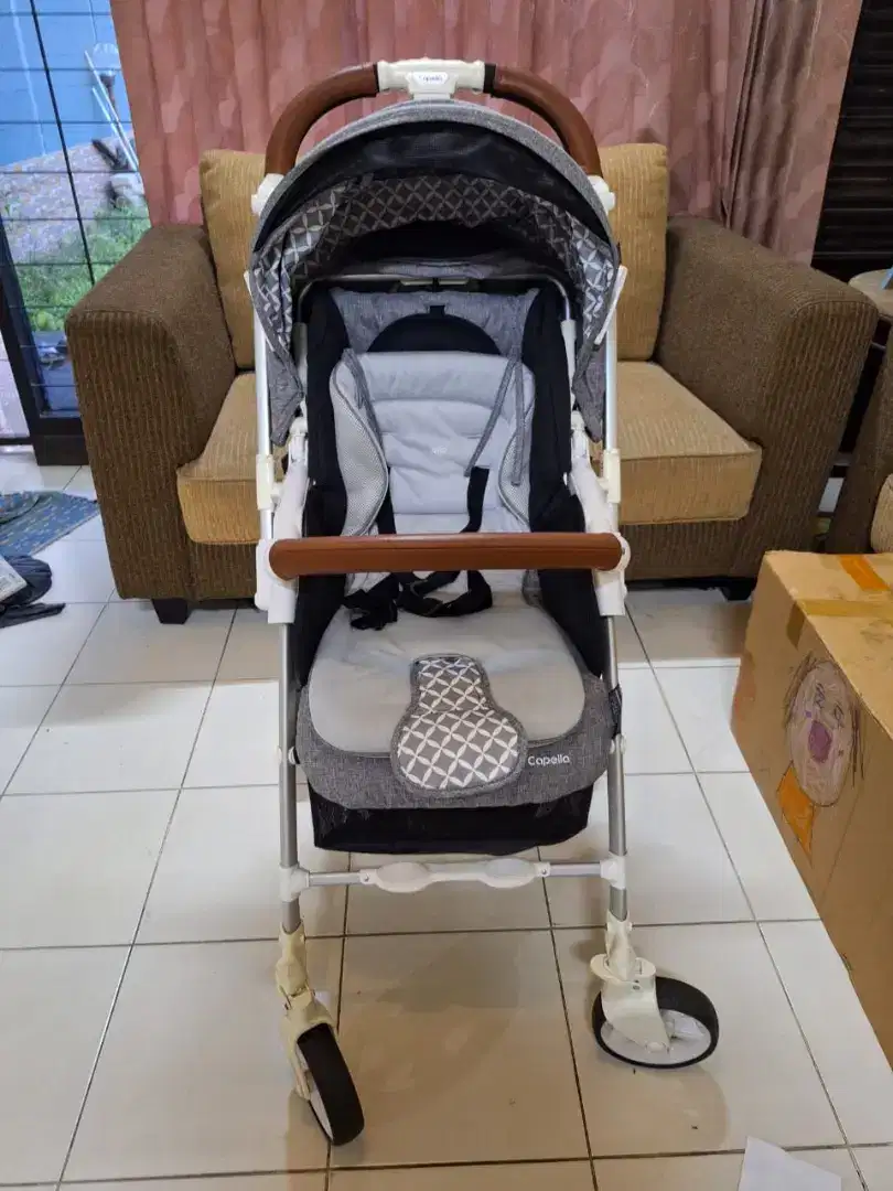 Baby stroller capella kondisi 99%