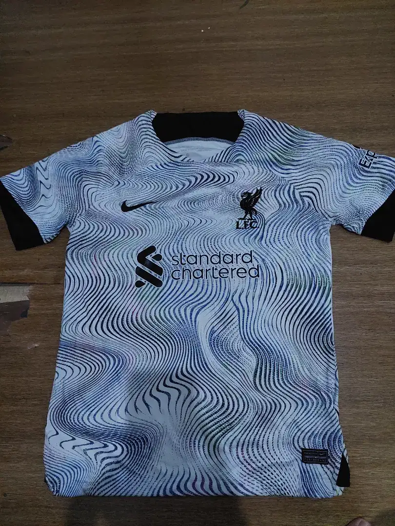 Preloved Jersey Liverpool Away