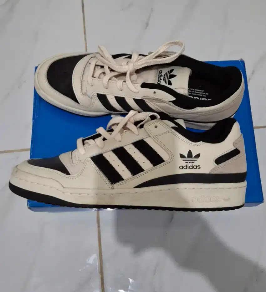 Adidas Forum CL Wonder White Core Black Wonder Beige