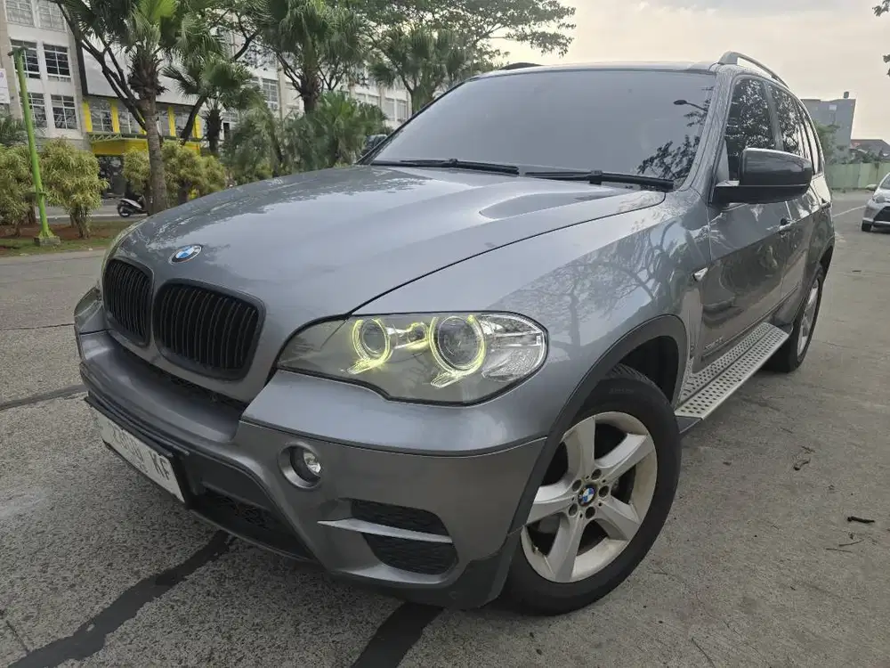 BMW X5 CBU-7 SEATER RARE E70 3.5 Twin Turbo Executive PemakaianTh 2011