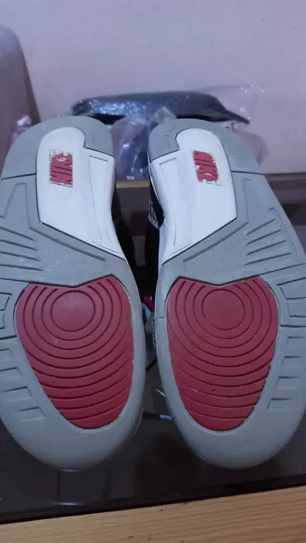 Jordan 3  ukuran  41