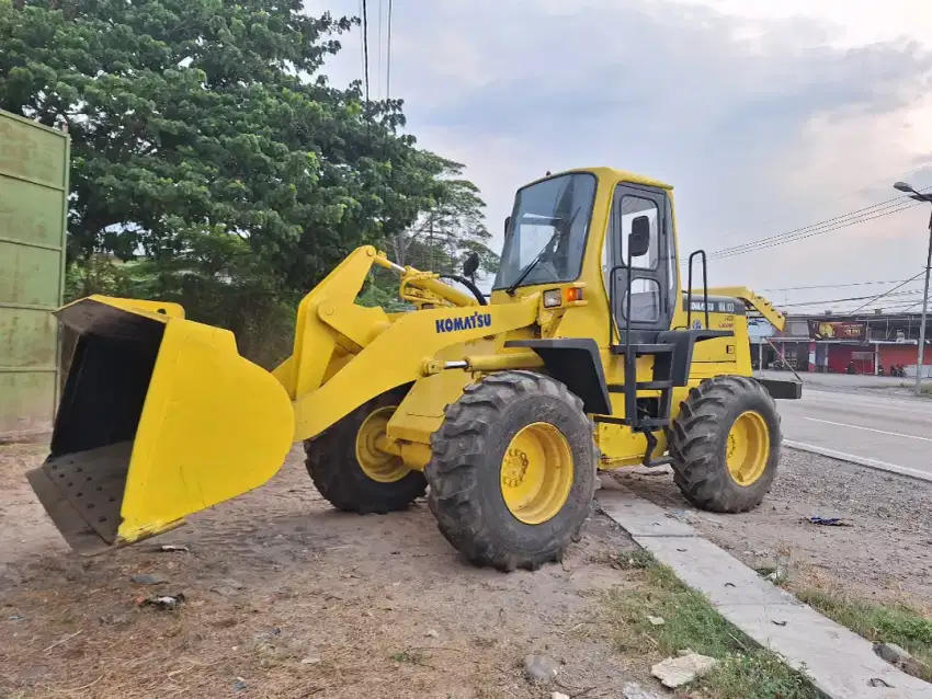 Whelloader Komatsu WA 100-3